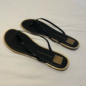 Womens Size 13 Dolce Vita black flip flops